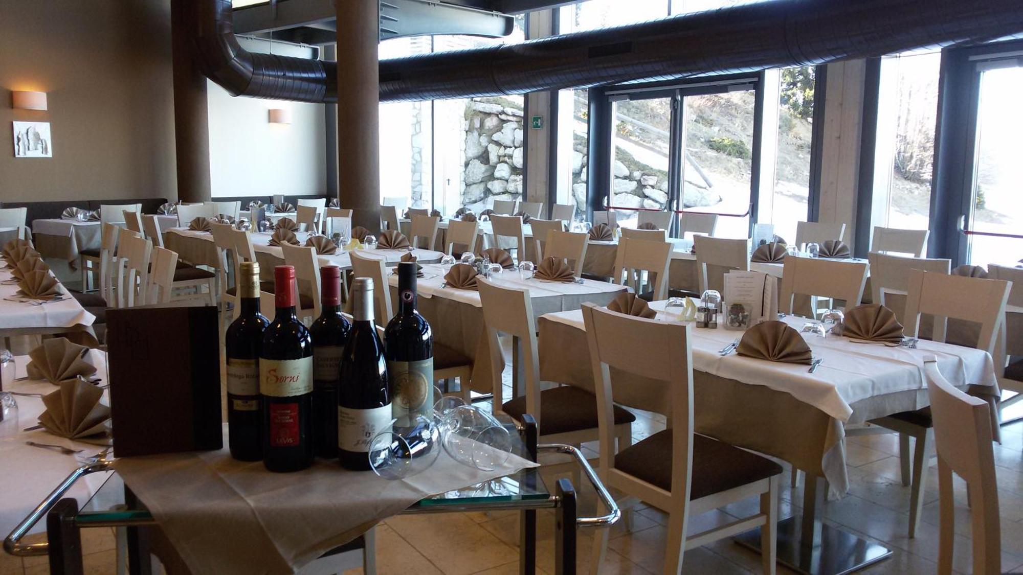 Brenta Dolomites Hotel วาซอน ภายนอก รูปภาพ
