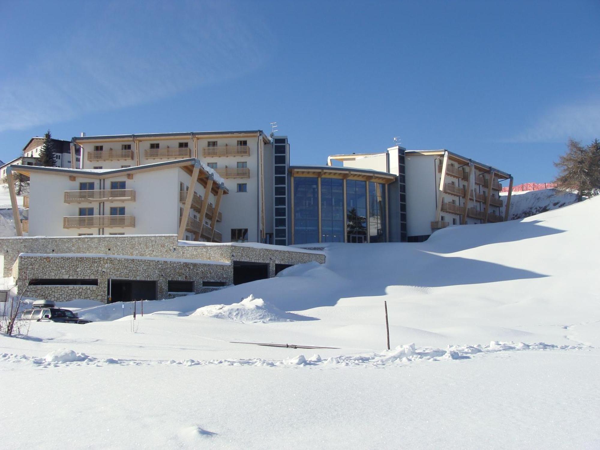 Brenta Dolomites Hotel วาซอน ภายนอก รูปภาพ