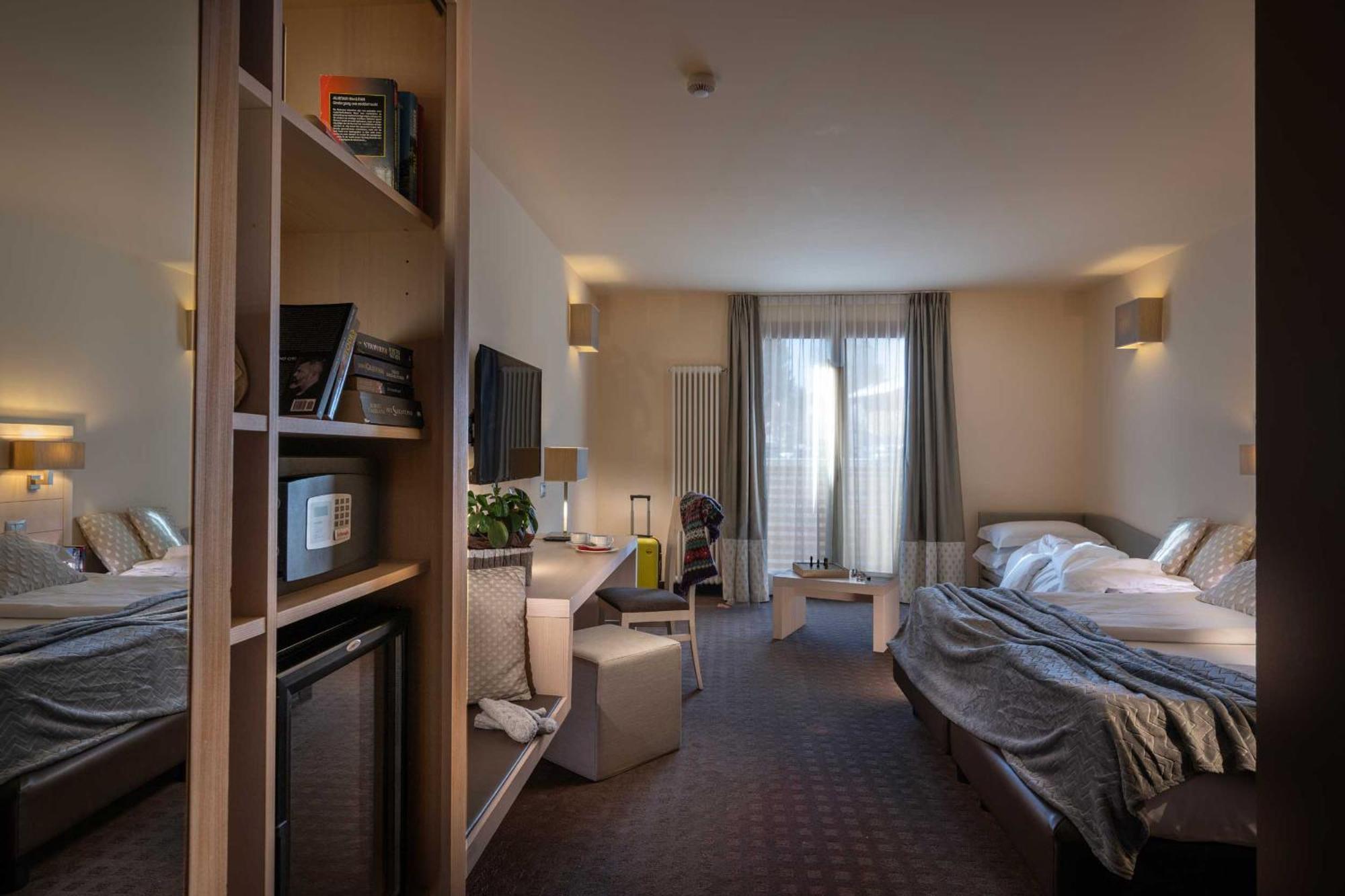 Brenta Dolomites Hotel วาซอน ภายนอก รูปภาพ