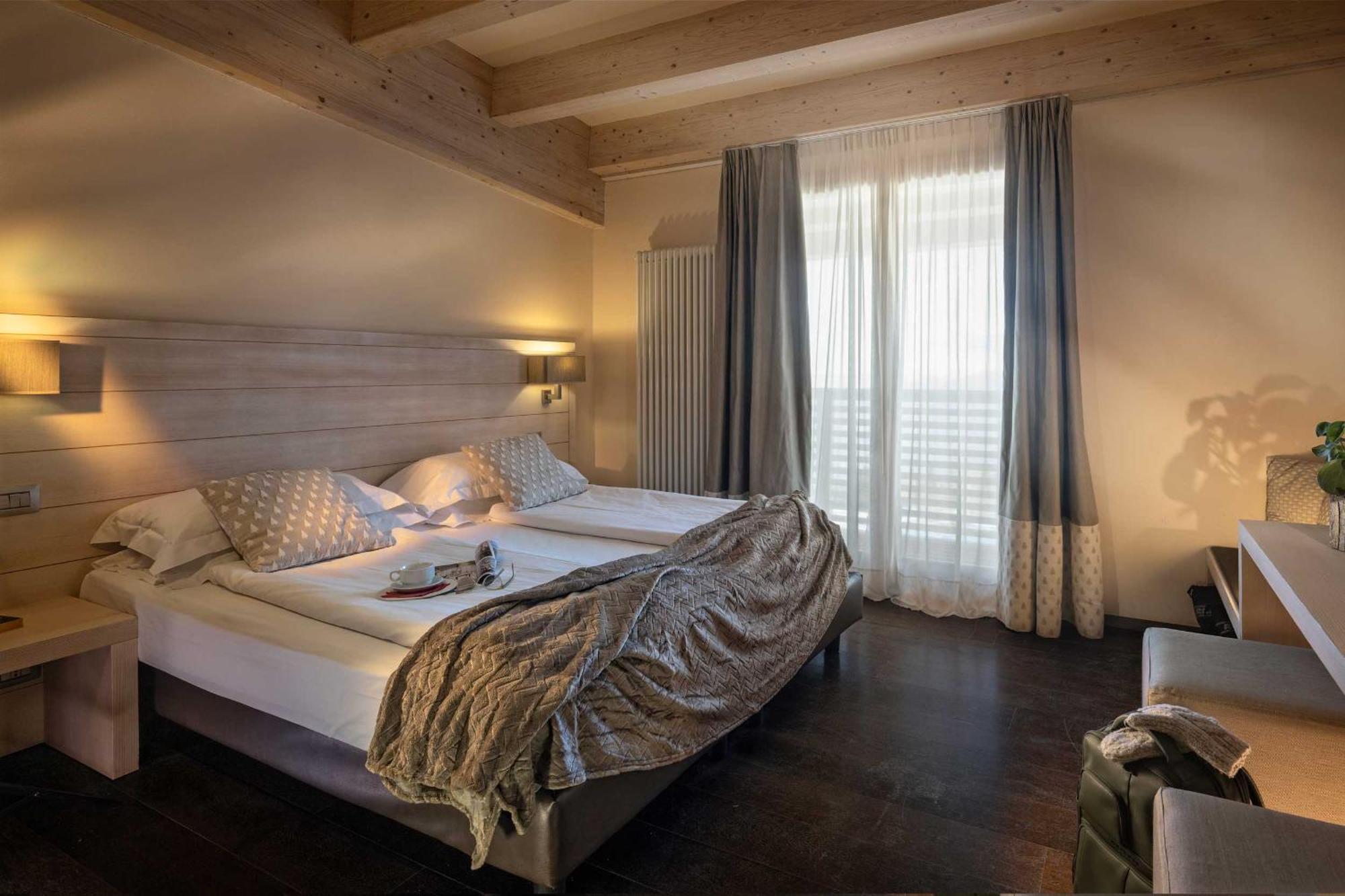 Brenta Dolomites Hotel วาซอน ภายนอก รูปภาพ