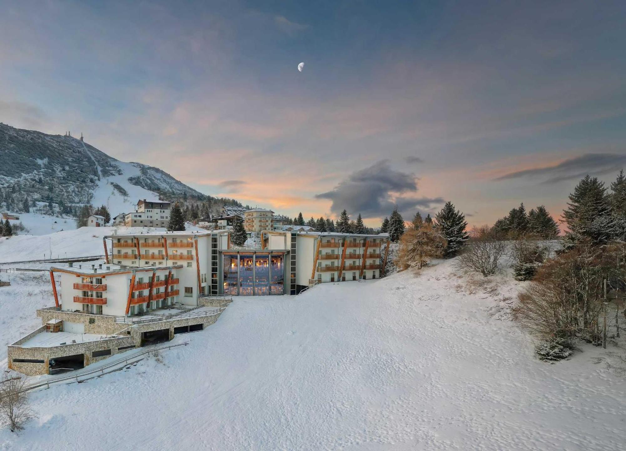 Brenta Dolomites Hotel วาซอน ภายนอก รูปภาพ